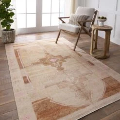 Solomon Medallion Tan/Pink Area Rug (7'10"X9'10") -France and Son Store BOH29 4 89b3ae09 16cf 474d b101 2f3282546c44