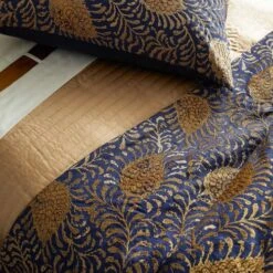 Kinrande Duvet 8 Kinrande Duvet -France and Son Store Kinrande Detail 1 500x500 crop center 4262b162 11cb 41fb b890 273d68698a35