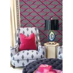 Fanning Out Wallpaper